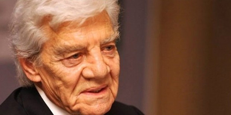 Babam 5 yaşındayken beni bıçakla kovaladı