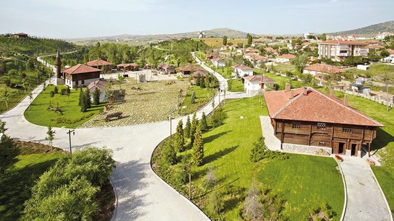 Baharın tadını parklarda çıkaralım...
