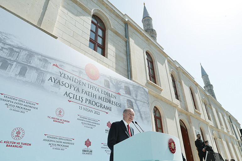 Ayasofya Fatih Medresesi açıldı... Cumhurbaşkanı Erdoğan: İzleri silinen bir eseri daha yeniden hizmete kazandırıyoruz