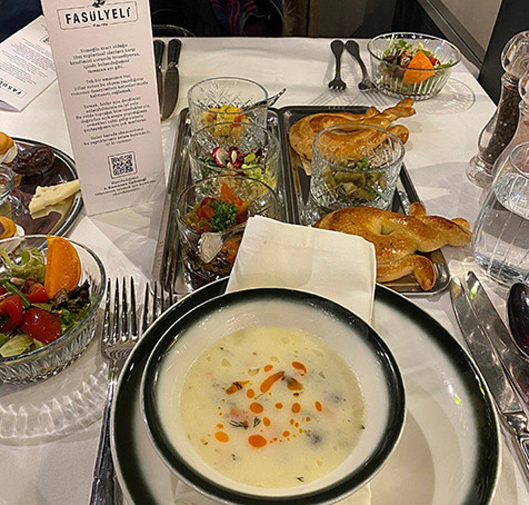 Ramazan gelenekleri Hacivat ve Karagöz