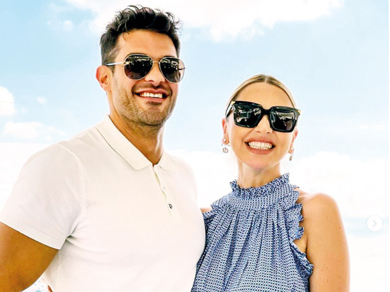 Başak Dizer ile Kıvanç Tatlıtuğun global çözümü...Kurt, yurt dışında yaşarsa rahat eder