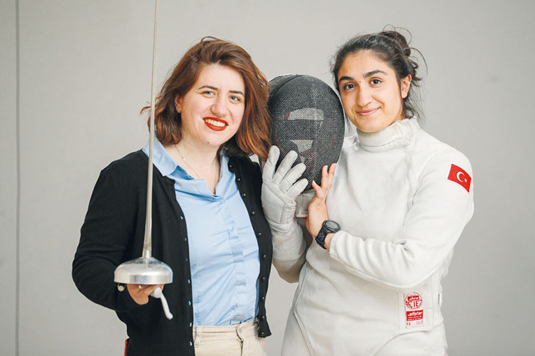 16 yaşında 17 kupa 60 madalya