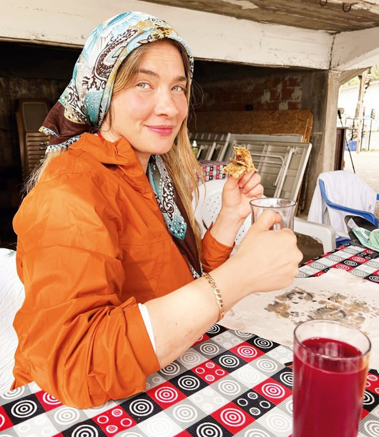 Gökhan Gönül’ün eşi ameliyat olmuştu... Kontrol zamanı