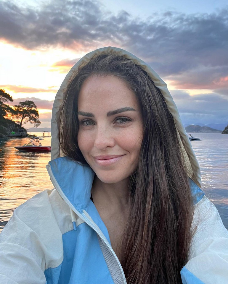 İstanbulu terk edip İzmirde yeni bir hayat kurmuştu... Değişimin böylesi