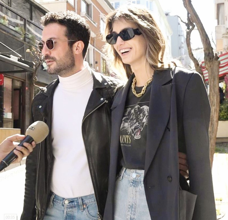 İbrahim Kutluay ve Edvina Sponza parkta yoga yaptı