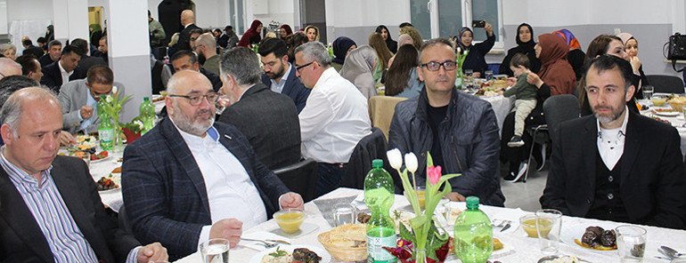 DİTİB Bavyera’dan Fürth Mevlana Camisi’nde iftar