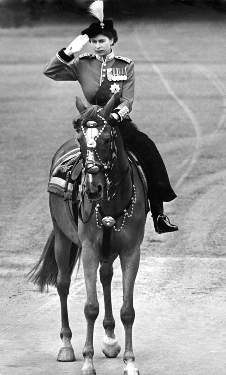 Kraliçe son kararını verdiğinde Kate tarihe geçecek