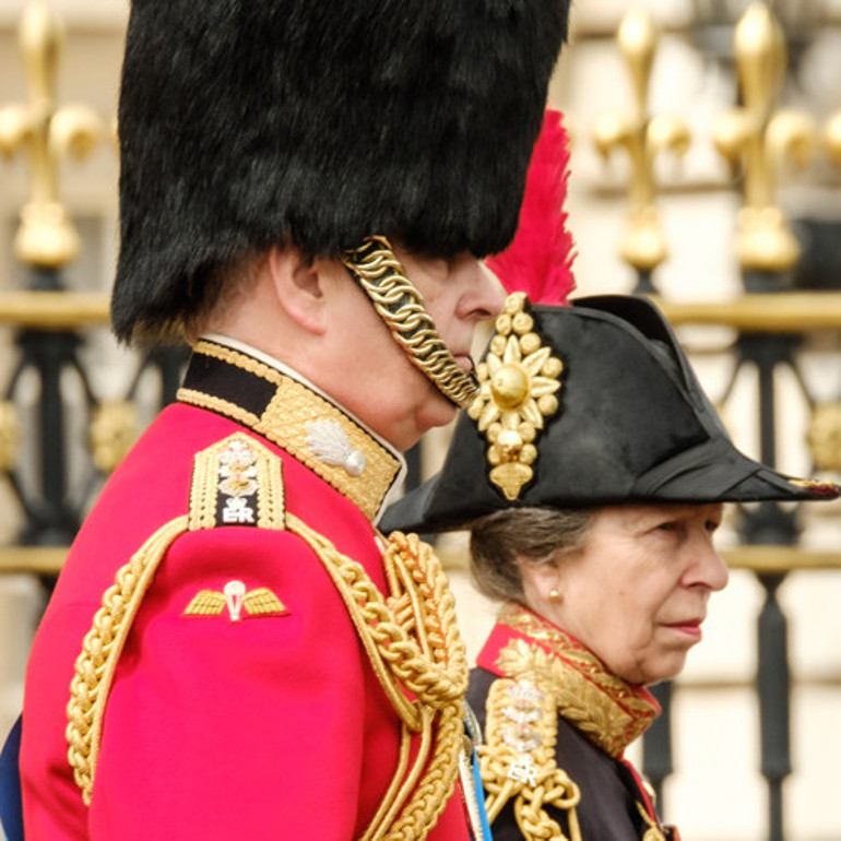 Kraliçe son kararını verdiğinde Kate tarihe geçecek