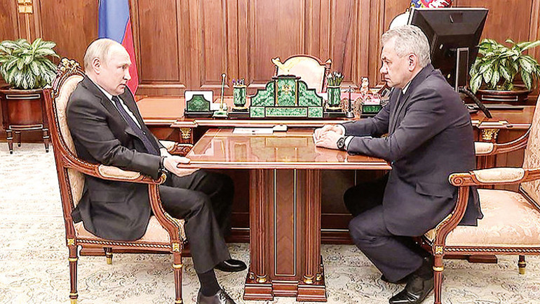 24 saat içinde iki ayrı Putin görüntüsü: ‘Hasta değilim’ pozu