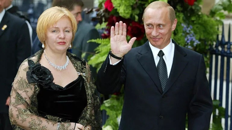 Söylentiler doğru mu Putinin sevgilisi Moskovada ortaya çıktı