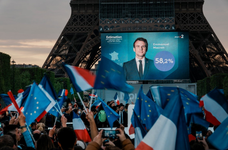 Son dakika: Fransadan ilk tahminler geldi: Macron açık ara farkla ipi göğüsledi