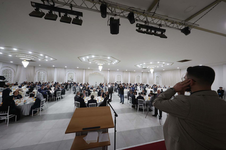 ‘Merhameti unutan, doymak bilmeyen...’