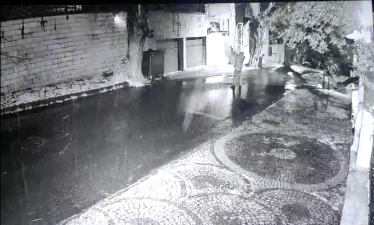 İstanbulda ünlü iş adamı Mustafa Feridun Uzunyolun villasına silahlı saldırı