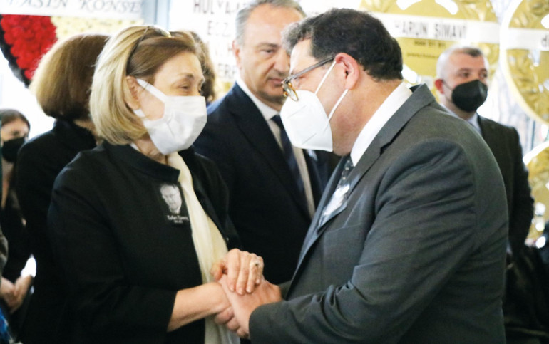 Tufan Türenç’e son veda