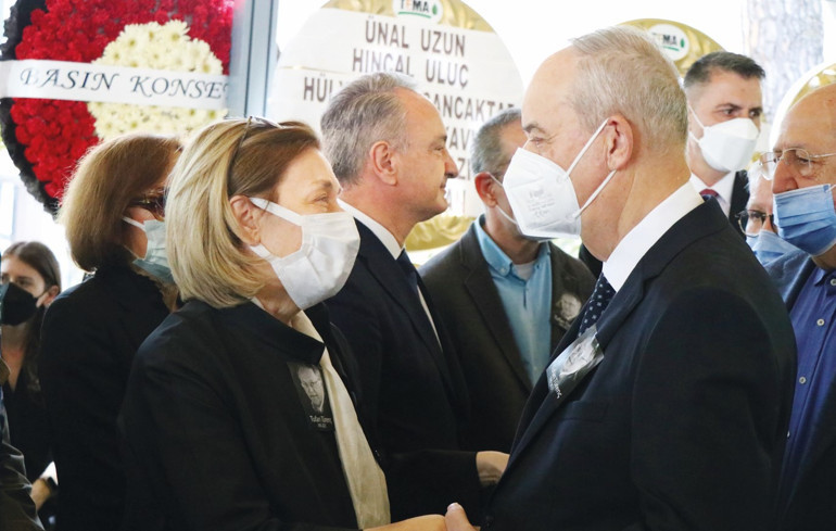 Tufan Türenç’e son veda