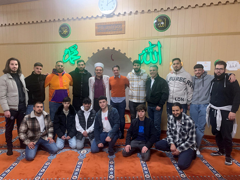 Kadir Gecesi İslam’ı seçti, yeni ismi ‘Kadir’ oldu