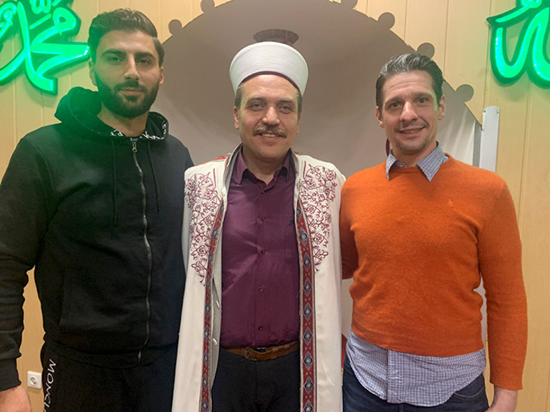 Kadir Gecesi İslam’ı seçti, yeni ismi ‘Kadir’ oldu