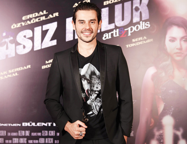 Aynasız Halukun galasına ünlü akını... Herkes oradaydı