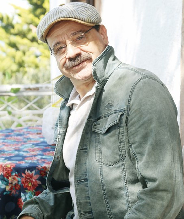 Sadık Baba’dan ‘Ah Bella’ sürprizi