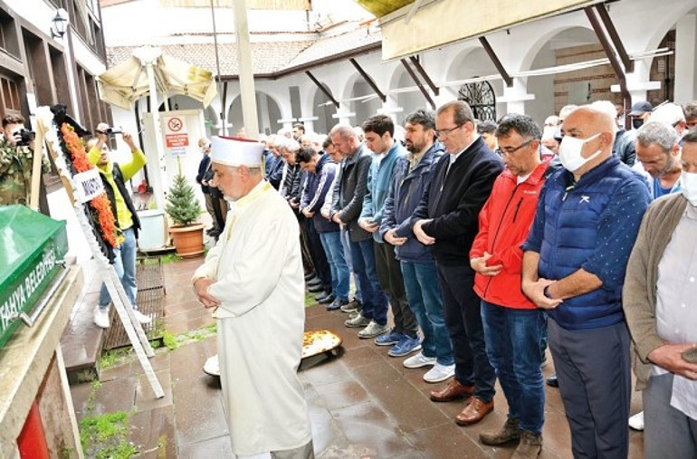 Hürriyet Gazetesi Spor Müdürü Mehmet Arslanın acı günü