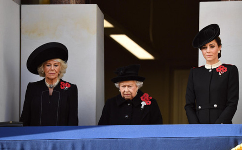 Merakla bekleniyordu: Kraliçe Elizabeth üzdü