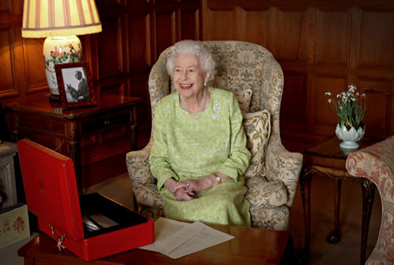 Merakla bekleniyordu: Kraliçe Elizabeth üzdü