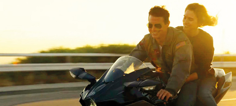 TOP GUN MAVERICK’LE DÖNÜYOR