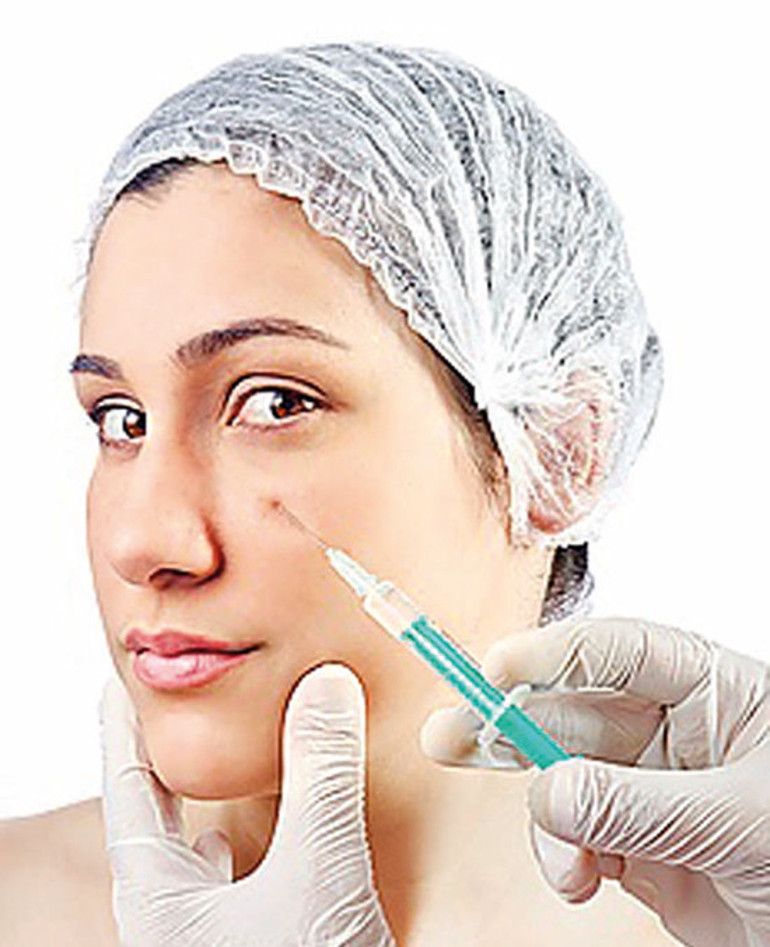 Göz çevresi bakımını ihmal etmeyin