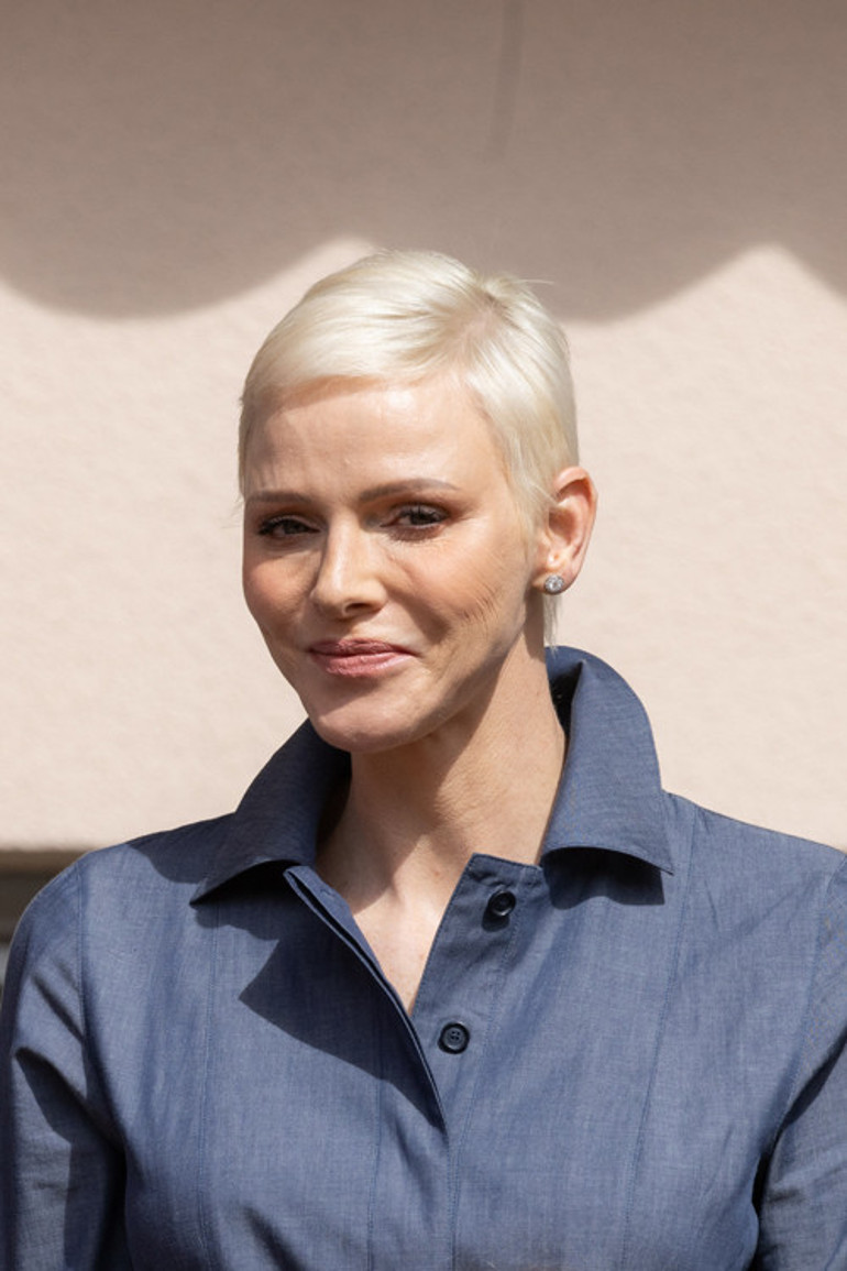 Ünlü çift hakkında dudak uçuklatan iddia: Yanında dursun diye... Milyonluk anlaşma