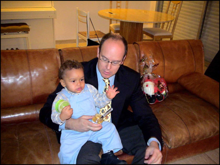 Ünlü çift hakkında dudak uçuklatan iddia: Yanında dursun diye... Milyonluk anlaşma