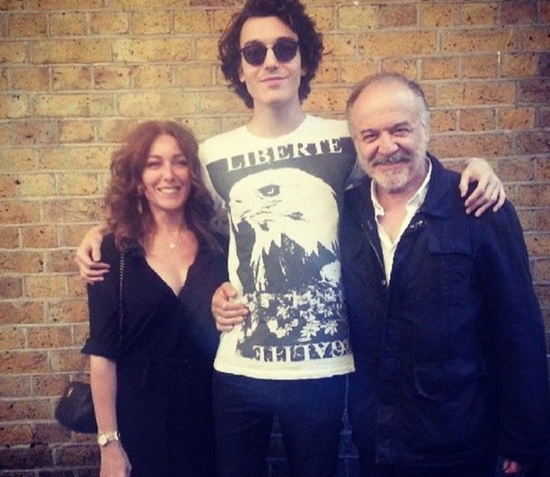 Türkiye güzeli annenin gurur paylaşımı: Güzel kızım ne ara bu kadar büyüdün sen