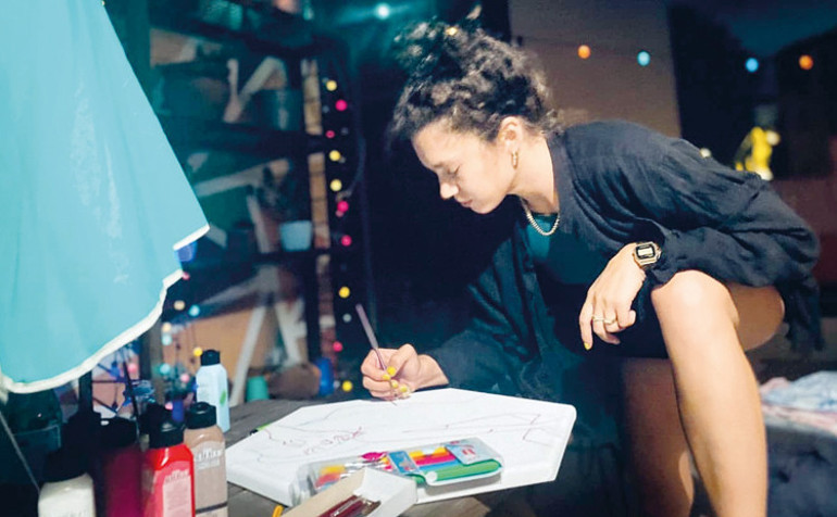 Bunları biliyor muydunuz Ünlü şarkıcı ilkokulda korodan atılmış