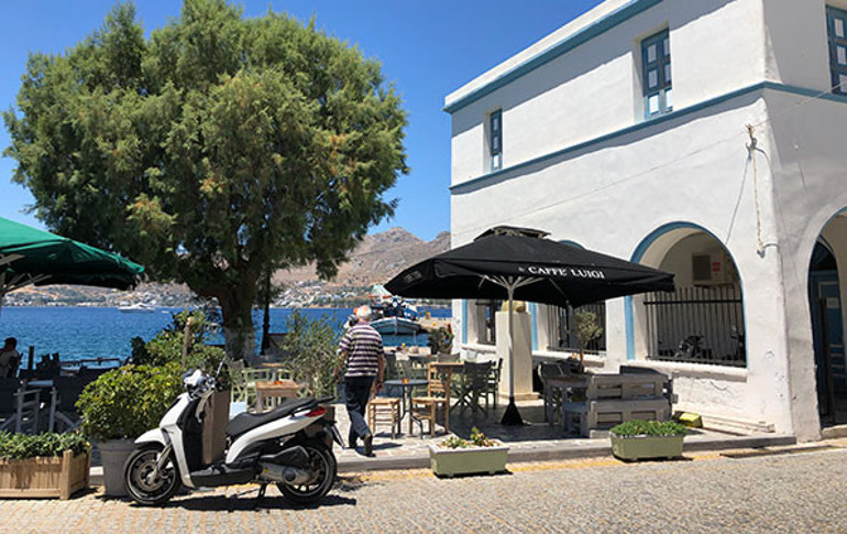 On İki Ada’nın huzur anıtı Leros Adası