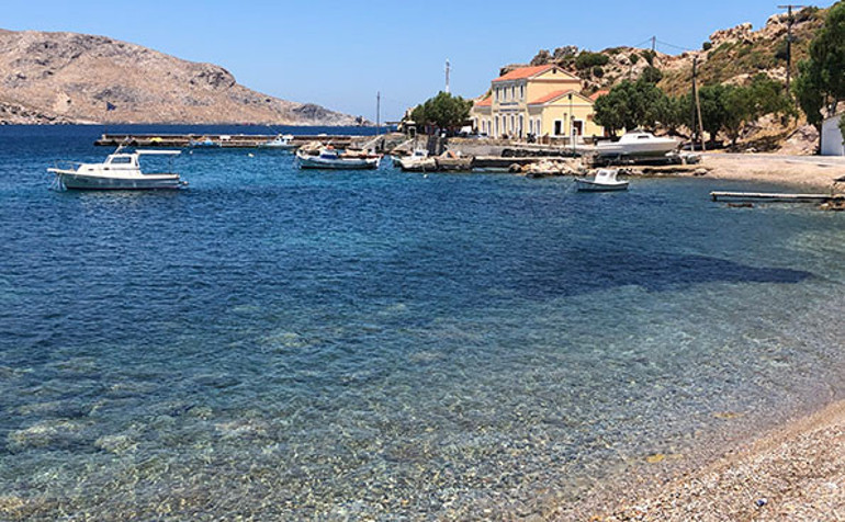 On İki Ada’nın huzur anıtı Leros Adası