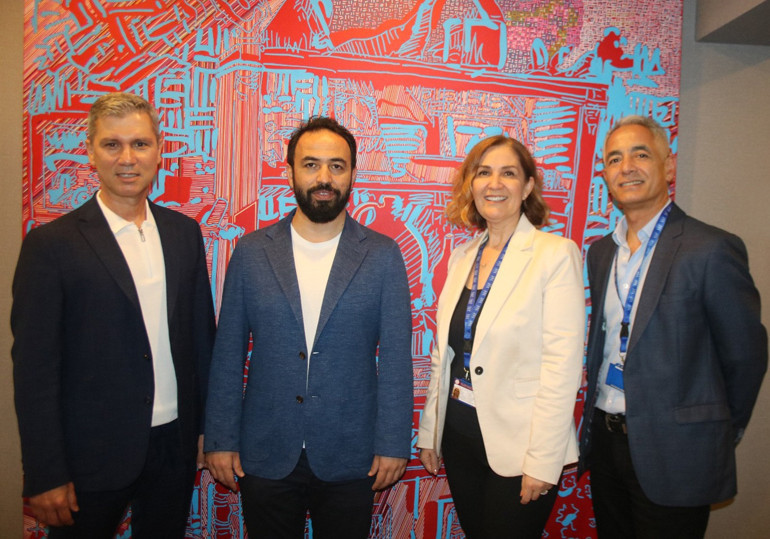 Dr. Özgür Bolat, Ata Koleji velilerine eğitim verdi