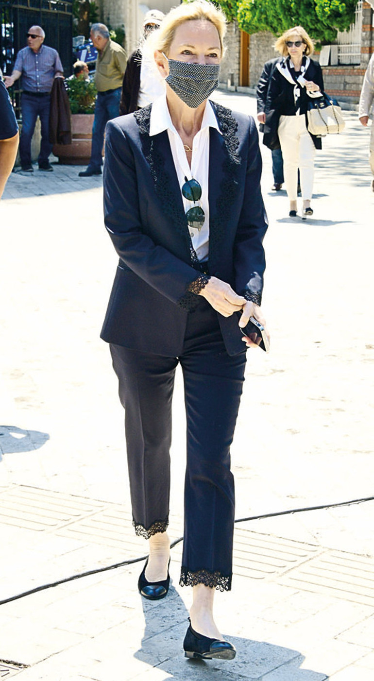 Son yolculuğuna uğurlandı