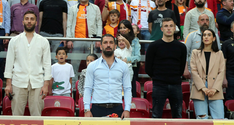 Son Dakika: Galatasarayda Arda Turan krizi sonrası Domenec Torrent hakkında olay iddia Fatih Terimle olan fotoğrafı unutmamış... Hissedince son idmanda...