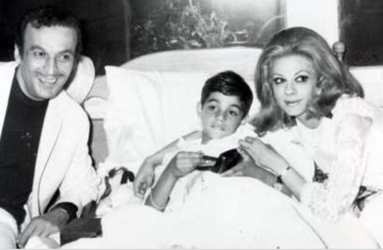 Ünlü sanatçıdan duygulandıran paylaşım... İyi ki tek kızınız olmuşum