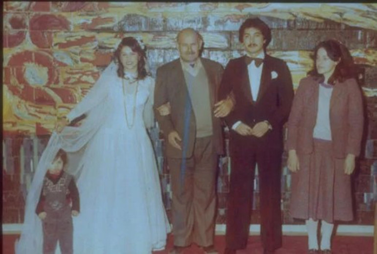 Ünlü sanatçıdan duygulandıran paylaşım... İyi ki tek kızınız olmuşum