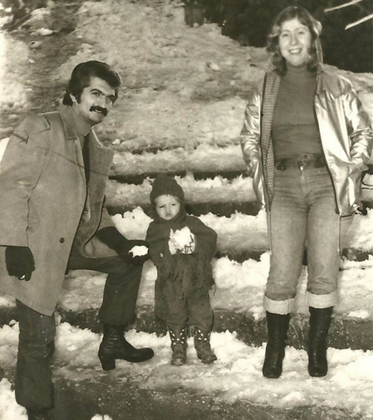 Ünlü sanatçıdan duygulandıran paylaşım... İyi ki tek kızınız olmuşum