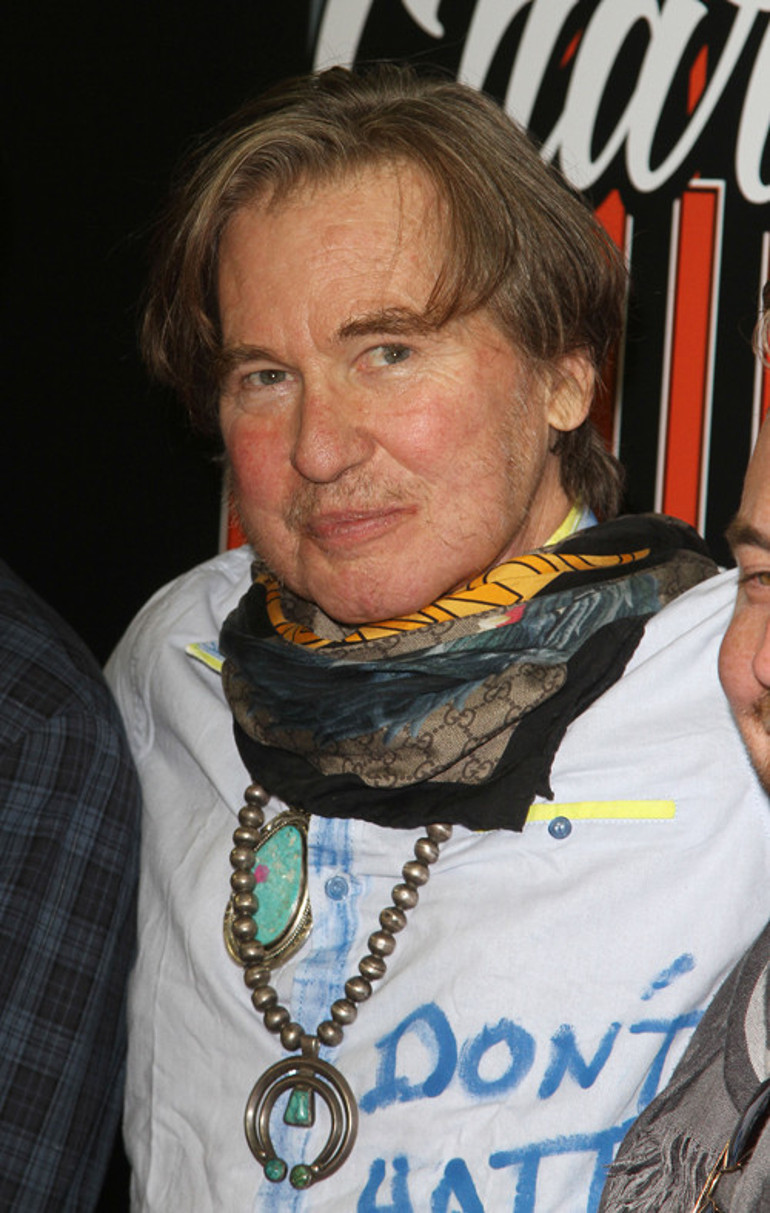 Gırtlak kanseri yüzünden sesini kaybeden oyuncu o efsane rolü oynamak için yapımcılara yalvarmış