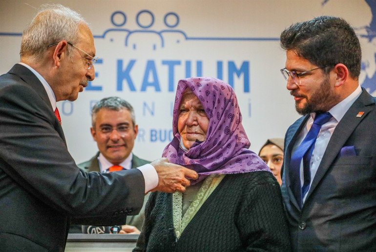 Kılıçdaroğlu: Bu ülkeyi büyütecek olan sizin azim ve kararlılığınız