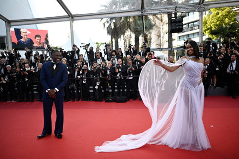 Ünlü Türk oyuncular dünya yıldızlarıyla Cannes Film Festivalinin kırmızı halısında