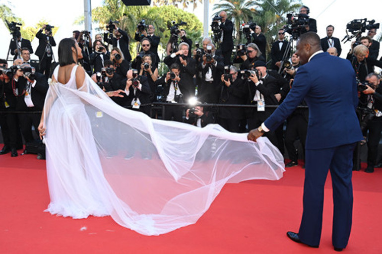 Ünlü Türk oyuncular dünya yıldızlarıyla Cannes Film Festivalinin kırmızı halısında
