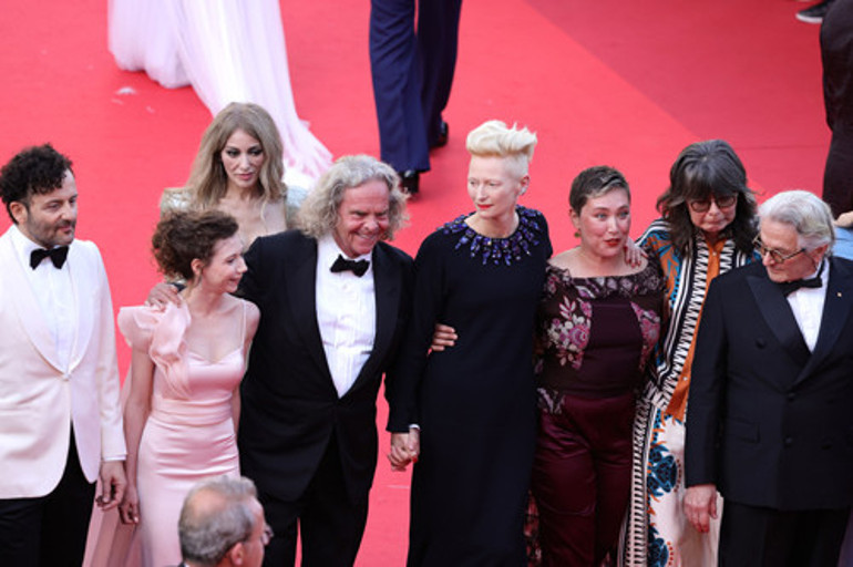 Ünlü Türk oyuncular dünya yıldızlarıyla Cannes Film Festivalinin kırmızı halısında