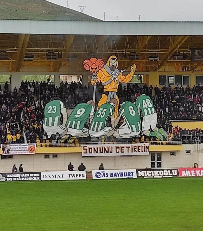 Bayburt Özel İdare Spor - Bodrumspor maçında büyük olaylar Hakemler ısınmaya dahi çıkamadı (Bodrumspor 2. Lig Play-Off finaline yükseldi)