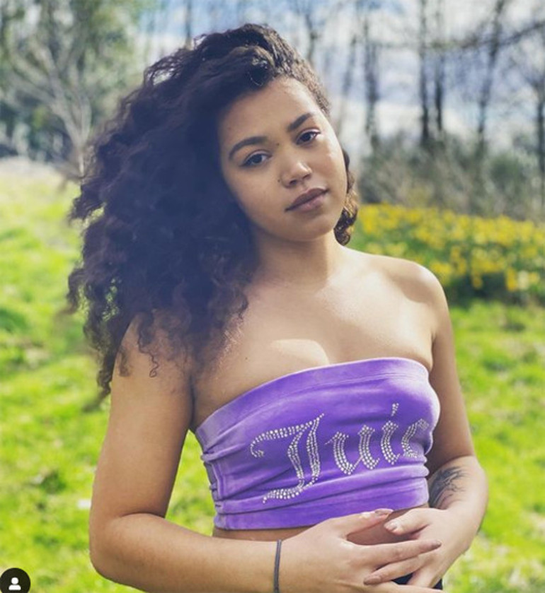 Bir diziyle ünlü olmuştu: Genç oyuncudan şoke eden paylaşım... Şu anda akıl hastanesindeyim