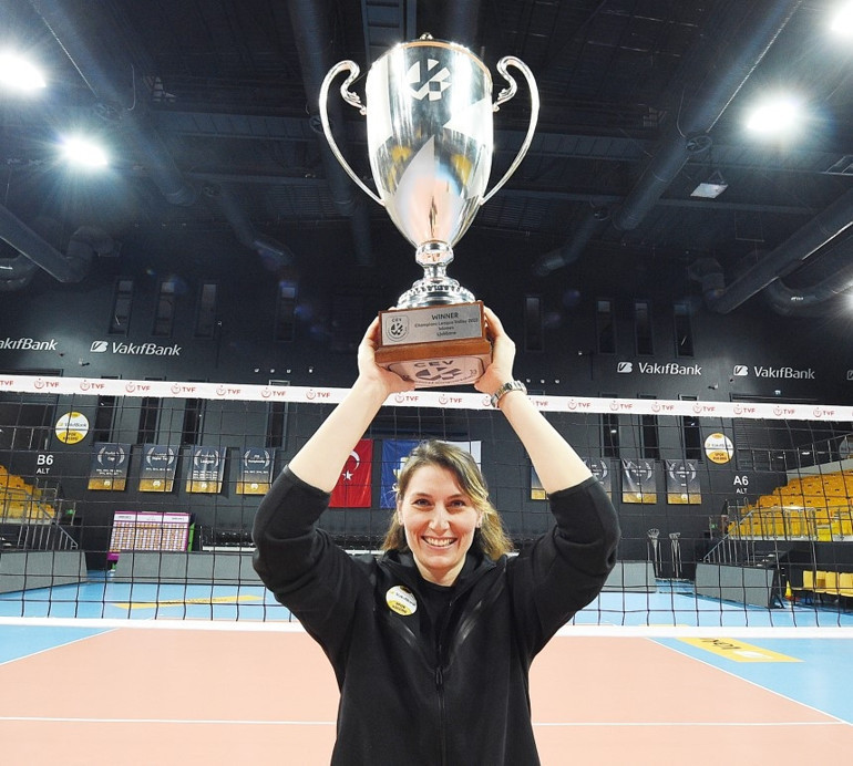 Futbol değil, spor ülkesi