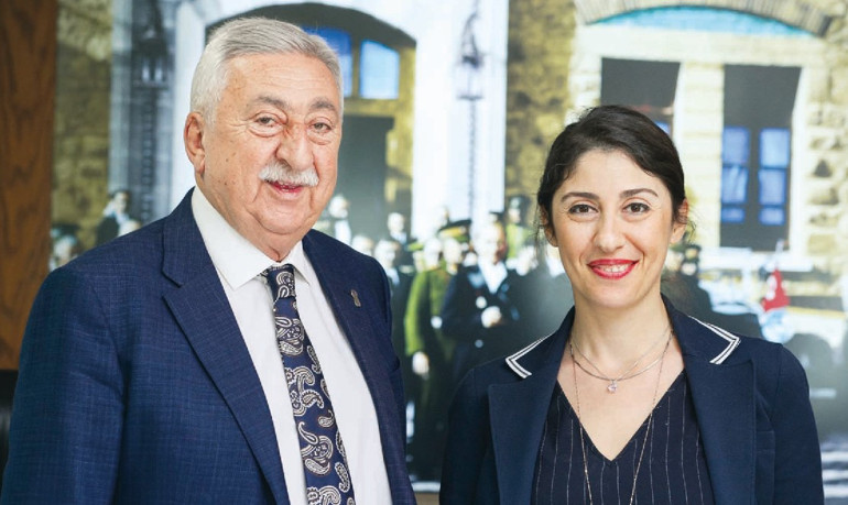 Türkiyenin bakkal amcası