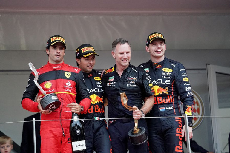 Son Dakika: Gerilim tırmanıyor Max Verstappenin babası Jos Verstappenden Red Bulla eleştiri... Hayal kırıklığı